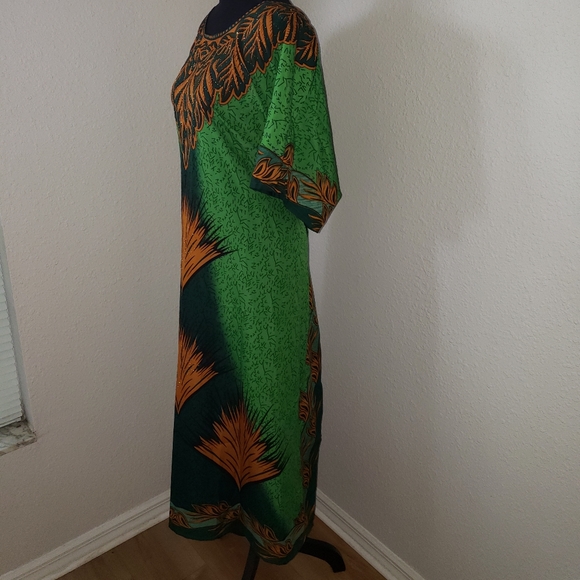 New Green and Gold Kaftan Abaya Cover-up D… - Picture 7 of 14